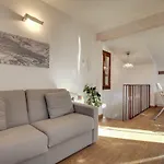 Modern Apartment Venice With Terrace