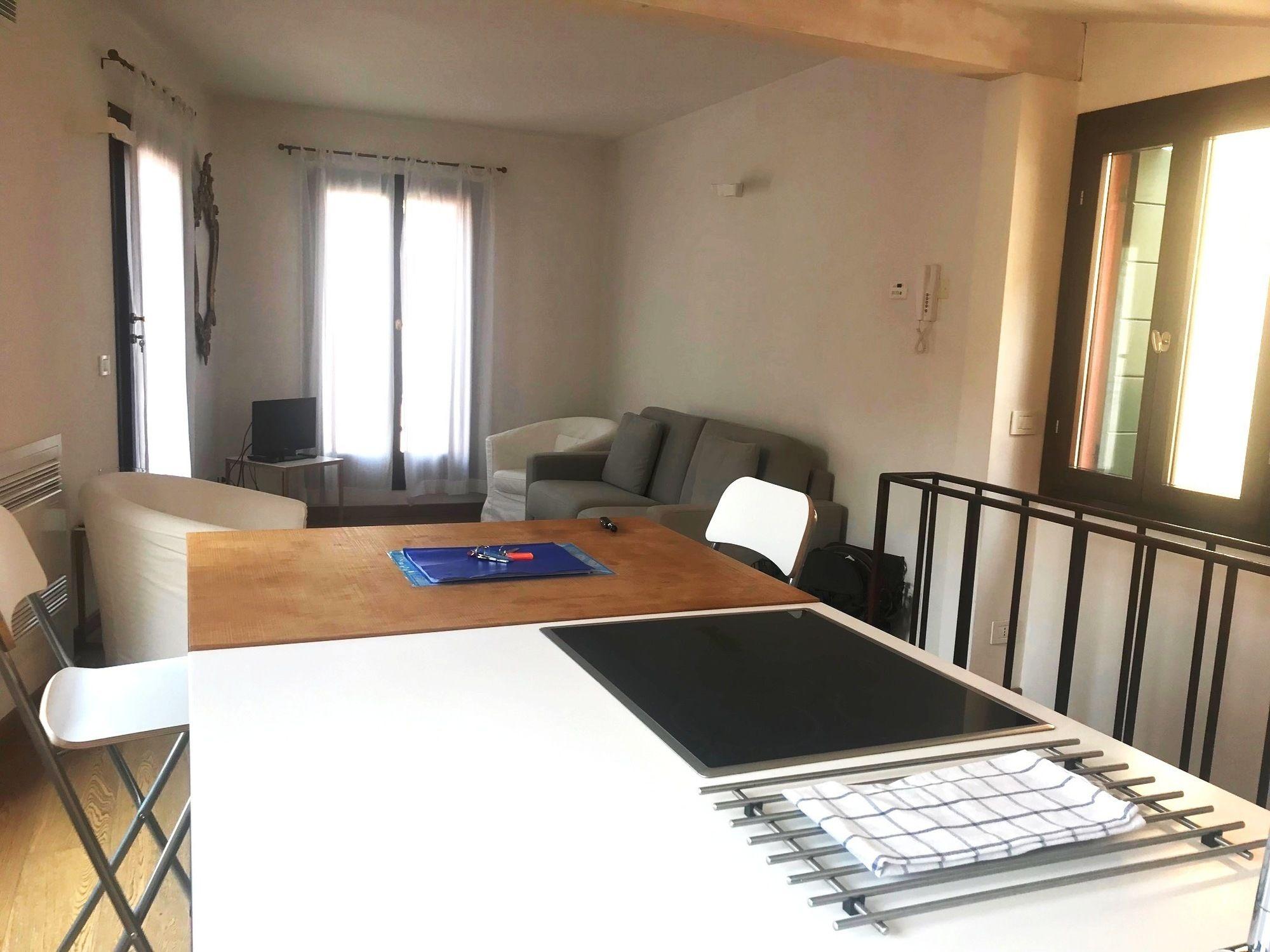 Apartament Modern With Terrace *